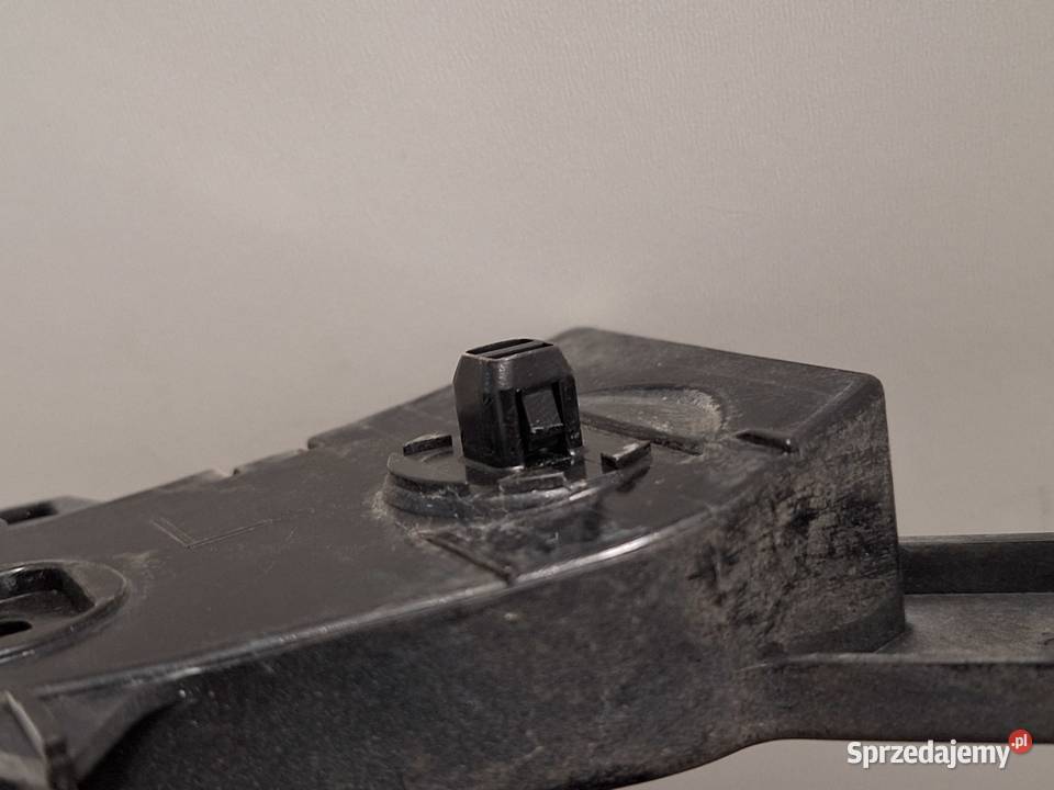 Lexus RX II ślizg zderzaka pod lampę lewy prawy osobowe Toruń