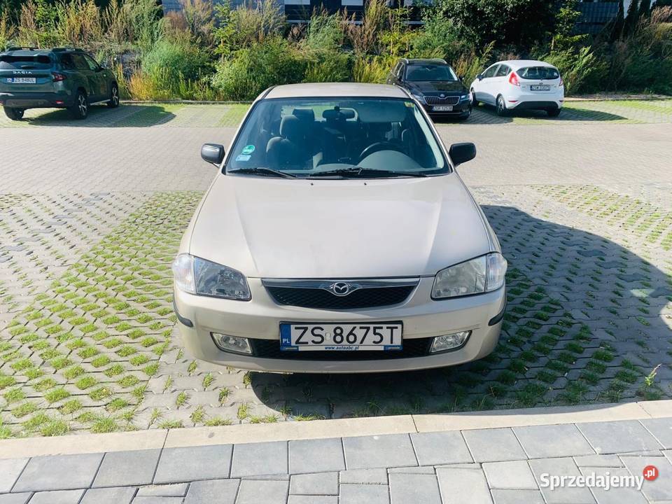 Mazda 323 sedan benzyna centralny zamek zachodniopomorskie Szczecin sprzedam