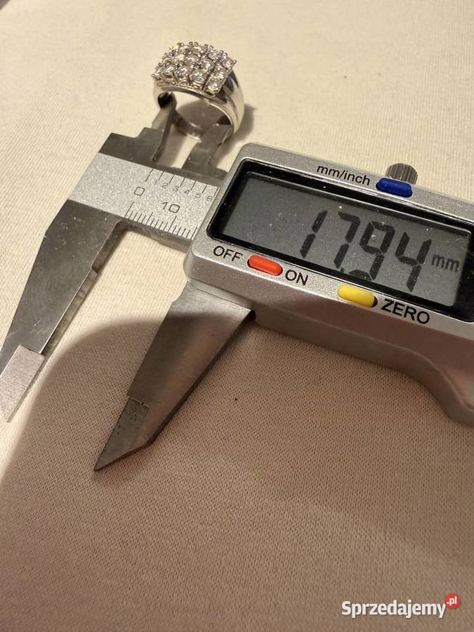 Pierścionek z białego złota 585 15 brylantów 163 Szczecin