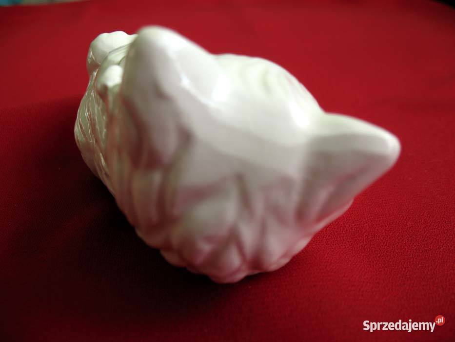Kot młody kociak leżący porcelana 5 x 10 x 5 mazowieckie Siedlce