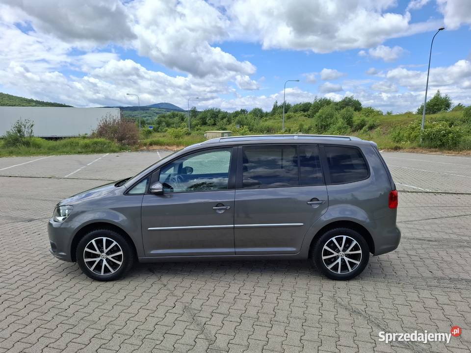VW Touran 14 Benzyna 2011r Wałbrzych
