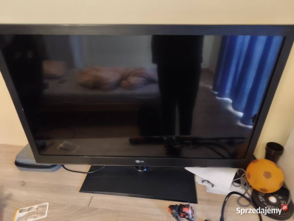 Telewizor Smart TV LG 42 cale nowy ekran