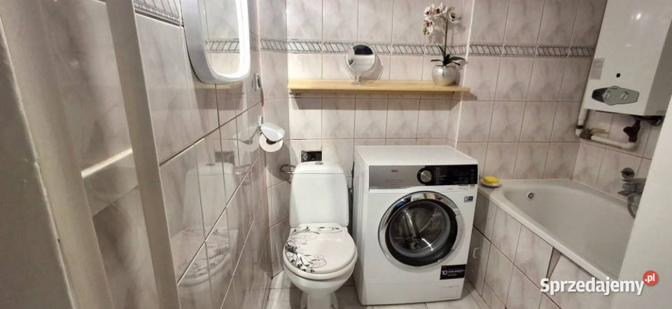 PRZESTRONNA KAWALERKA W SAMYM CENTRUM Świdnik sprzedam