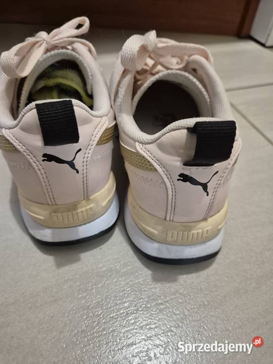 Sprzedam buty może kopmuś się przydadzą 37