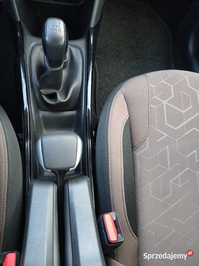 Peugeot 2008 12 benzyna 2013r Historia CEPiK SUV