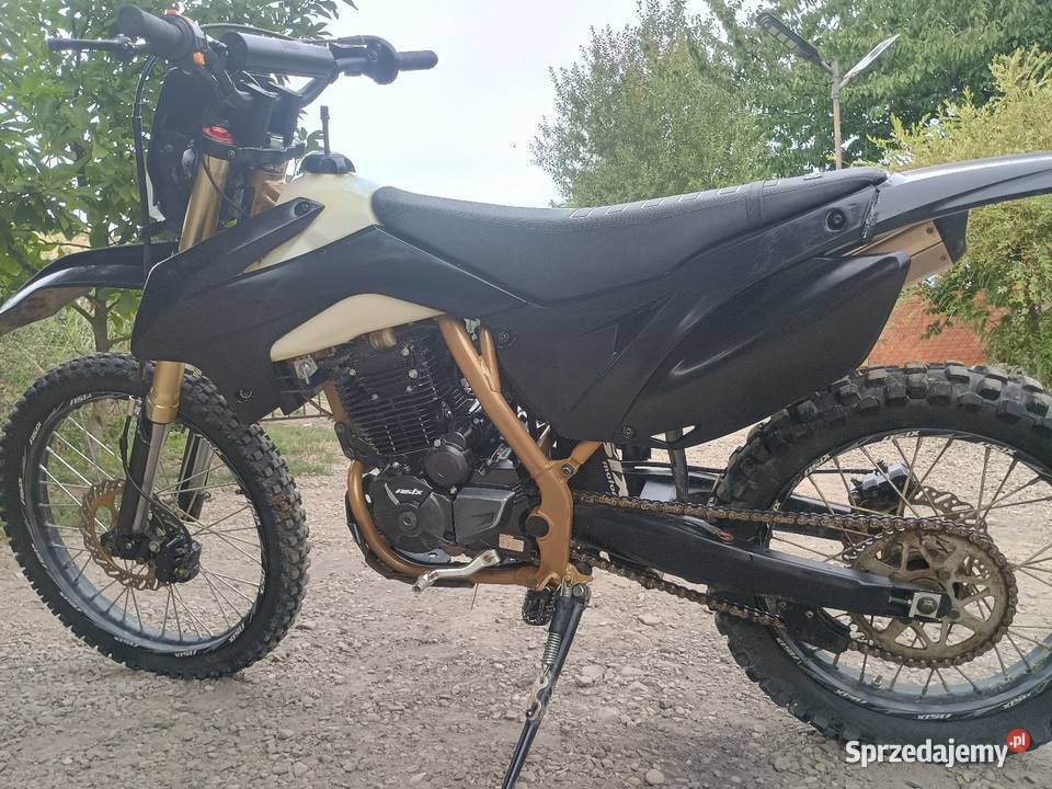 Cross Asix XB88 300 2024 stan super Sanok