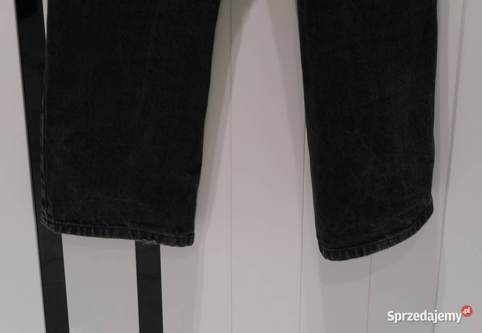 Bershka świetne spodnie dziury 32 XXS czarny Odzież damska Wrocław sprzedam