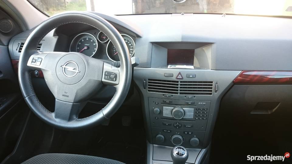 Opel Astra H 16 B Klima Tempomat elektryczne szyby Stanisławów
