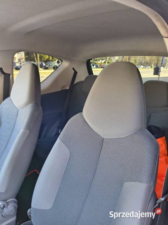 Sprzedam Peugeot 107 klimatyzacja 998cm3