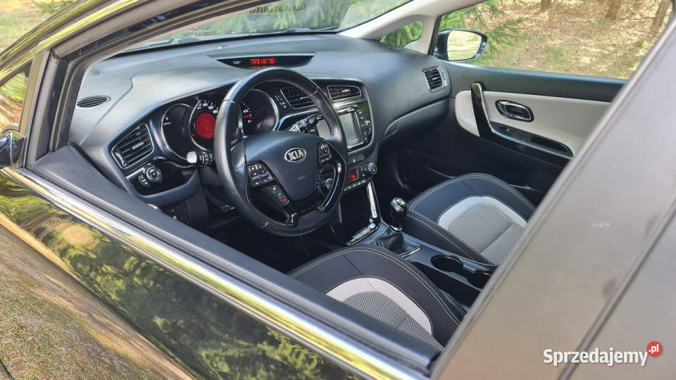 Kia Ceed 16 GDi 135 Bogate Wyposażenie Serwis do czarny Chmielnik sprzedam