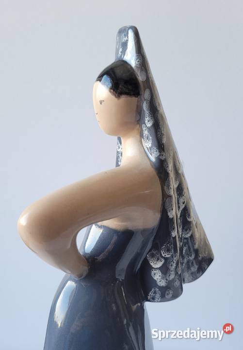 Figurka tancerki Hiszpańskiej z Keramia Znojmo pomorskie Trąbki Wielkie