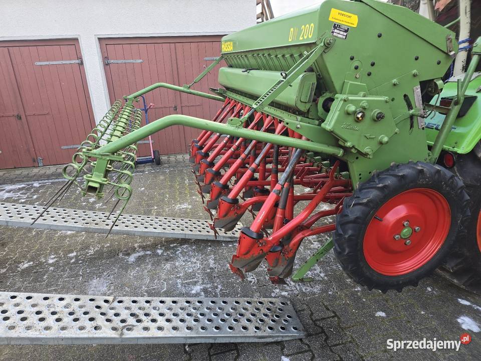 Siewnik zbożowy Hassia DN200 2m Miechów sprzedam