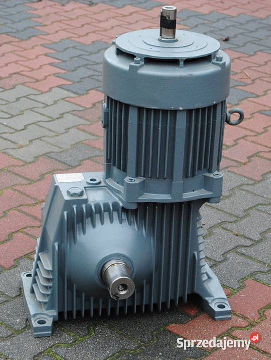 MOTOREDUKTOR kątowy 55kw 40obrmin FLENDER Kargowa sprzedam