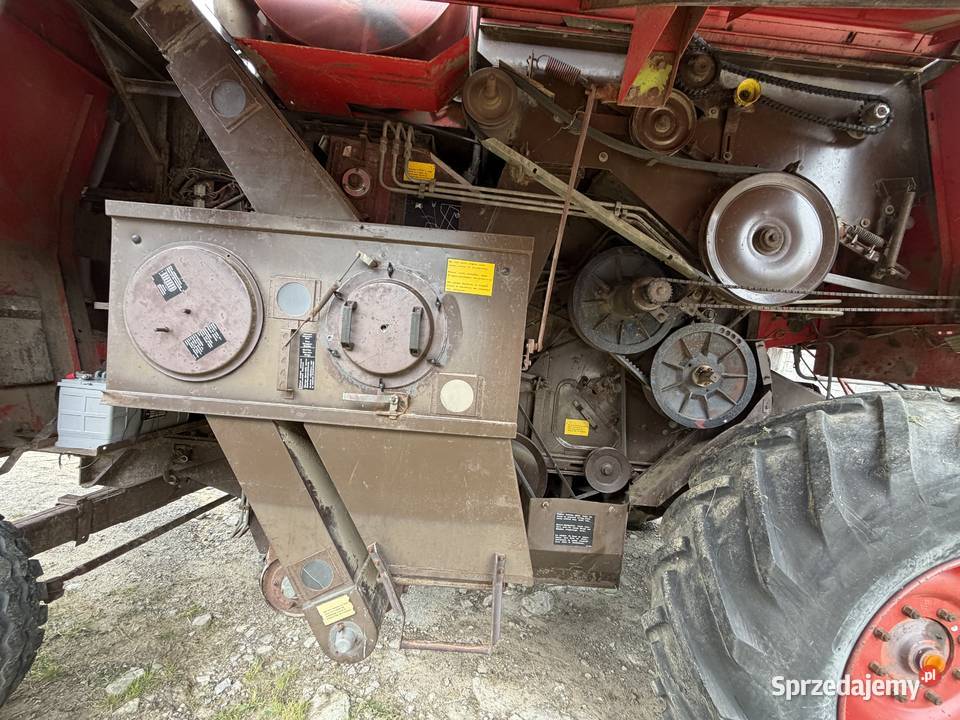Kombajn Massey Ferguson 24 nieuszkodzony małopolskie Sułoszowa