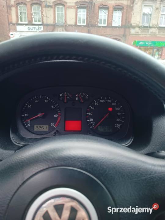 Volkswagen golf lv 280198km