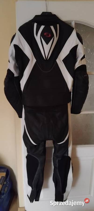 Kombinezon tschul 737 czarno biały Pęczniew