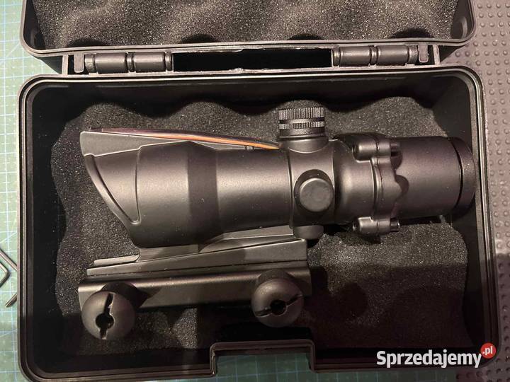 Celownik Trijicon 4x32 red chevron mazowieckie