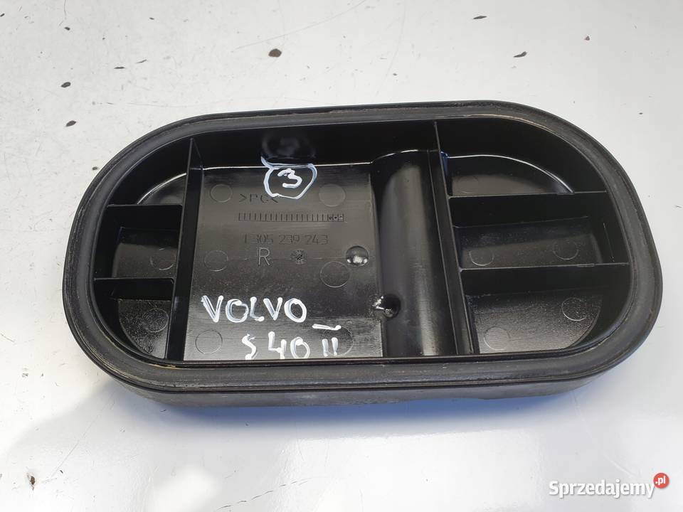 Volvo S40 II V50 DEKIEL DEKIELEK PRZEDNIEJ LAMPY Janów
