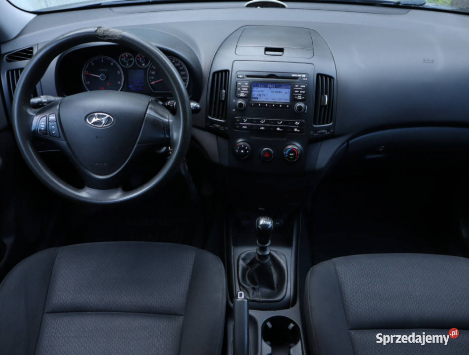 Hyundai i30 16 CRDi klimatyzacja