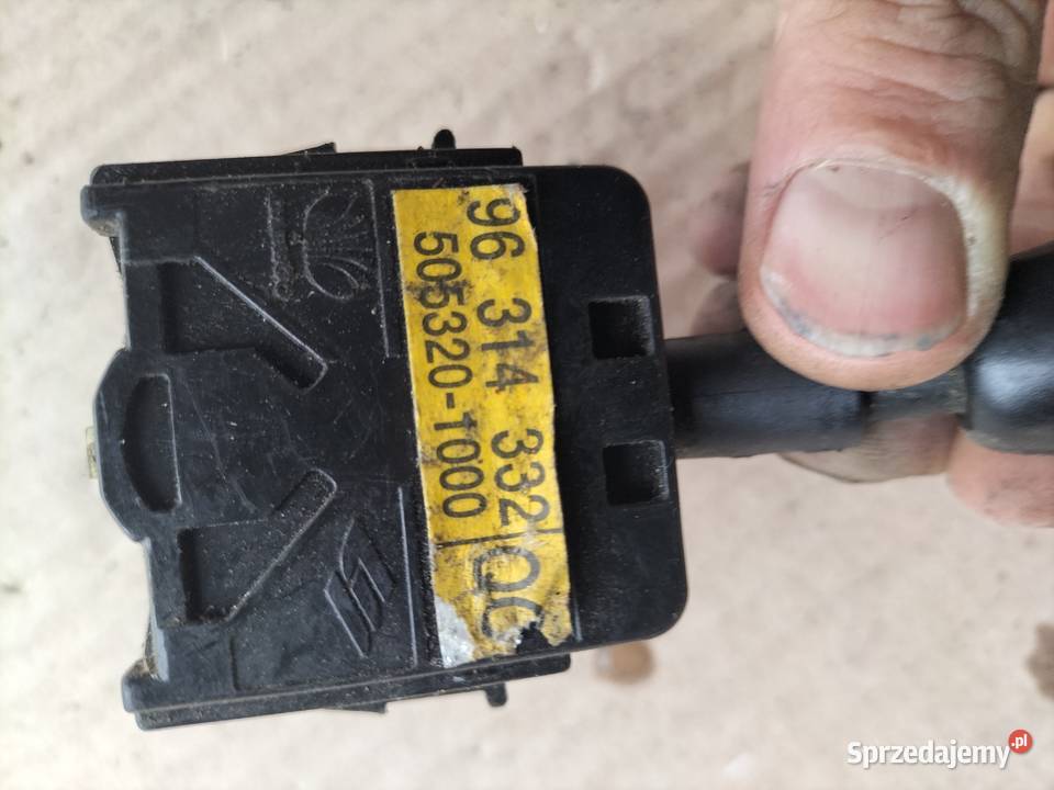 PRZEŁĄCZNIK KIERUNKOWSKAZÓW ŚWIATEŁ DAEWOO MATIZ dostawcze Kamień-Kolonia sprzedam