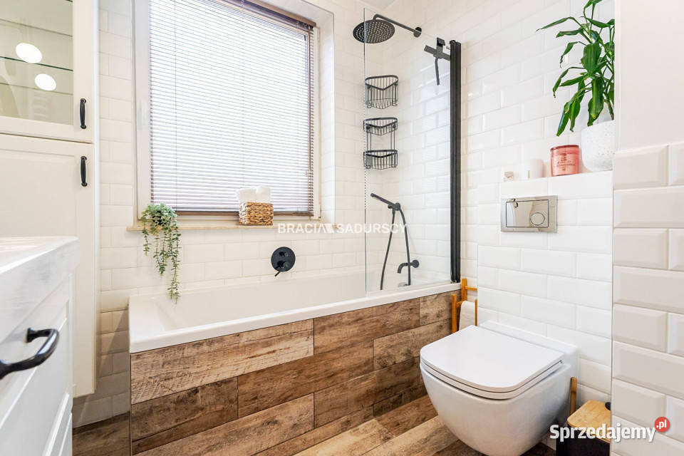 sprzedaży mieszkania 7346m2 4 pokoje Kraków Sprzedaż małopolskie