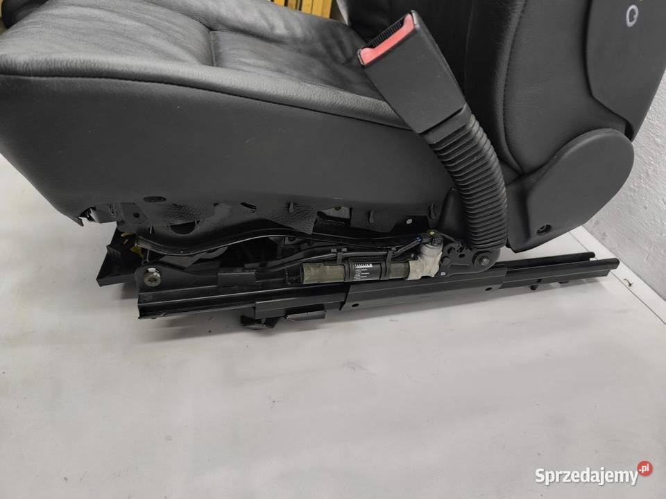 FOTEL PRAWY PRZÓD SKÓRA GRZANY BMW E61