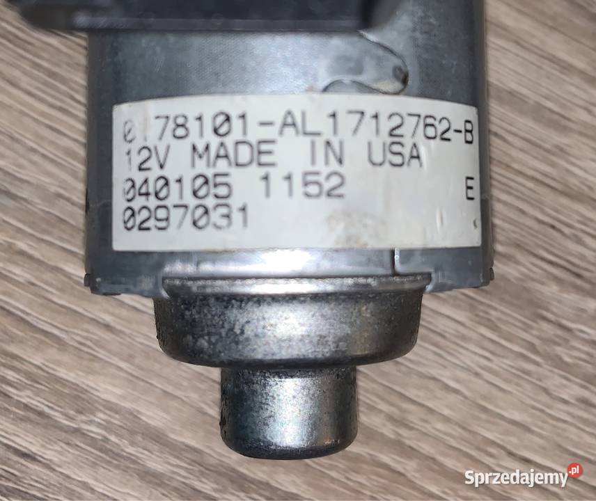 Nissan Pathfinder R51 SILNIK SZYBERDACHU Części samochodowe