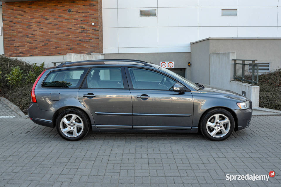 Volvo V50 Lift 2010 r Bezwypadkowy Skóry 109KM Wrocław