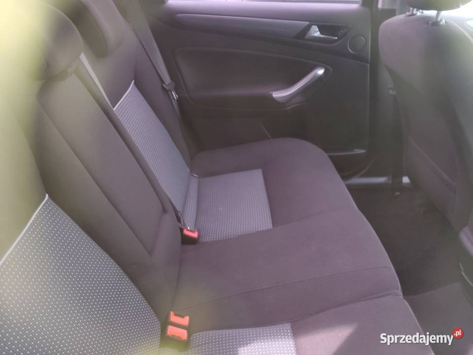 Ford Mondeo MK4 LIFT 2012r Lekko uszkodzony światła przeciwmgielne Ford Witkowo sprzedam