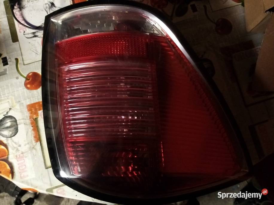 Tylne lampy opel astra h kombi Oświetlenie Mieleszyn sprzedam