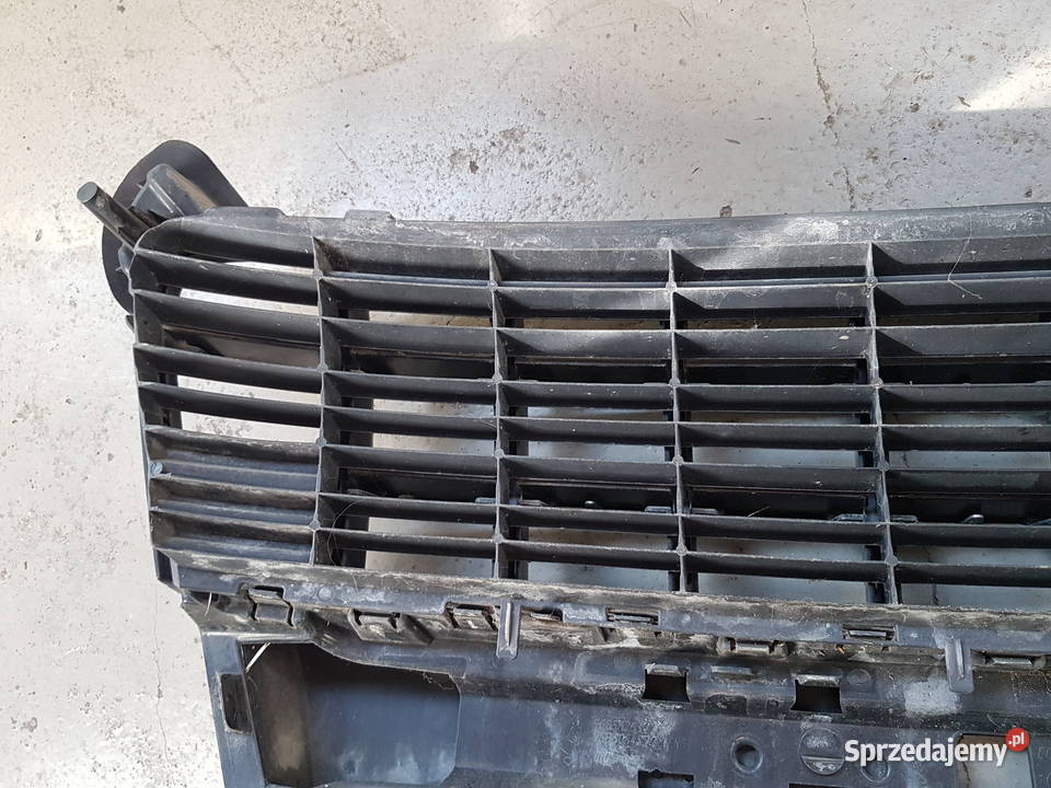 PEUGEOT 3008 I 2011 ATRAPA ZDERZAKA GRILL CHROM osobowe Turkowice