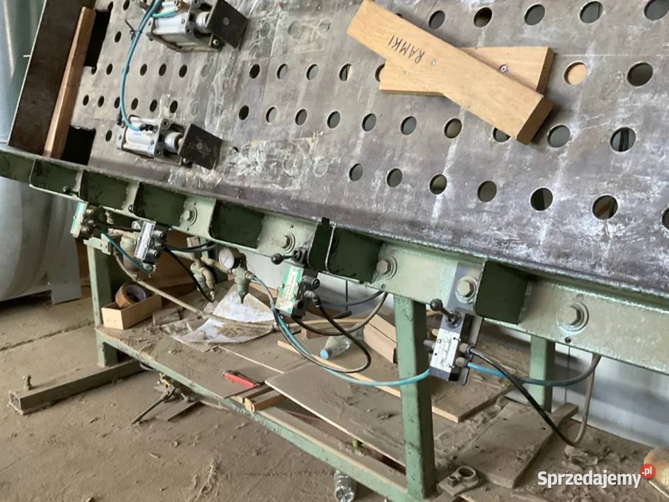 Stół Prasa montażowa Pneumatyczna 2400x1150 mm Kórnik