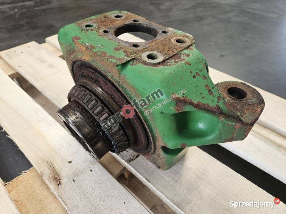 Zwrotnica RH FWD John Deere 6220 6120 6420
