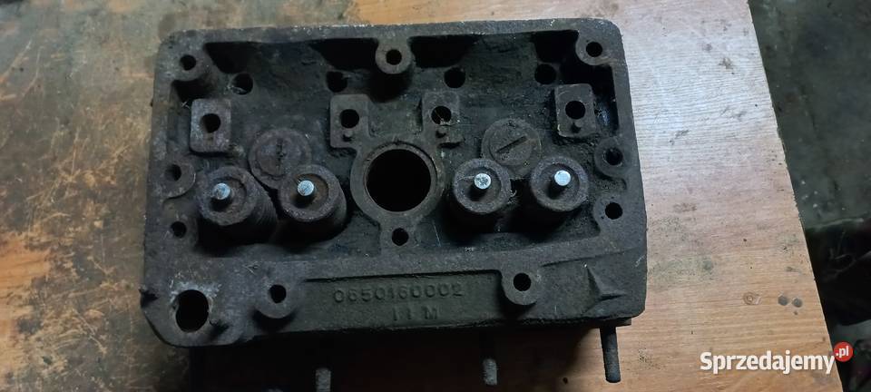 Głowica mercedesbenz l3000 om65 mercedes ciężarowe Głowice cylindrów Domaszkowice sprzedam