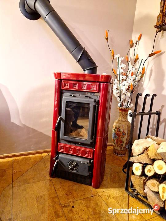 Bordowy kominekkoza zestaw narzędzi wielkopolskie Rogalinek