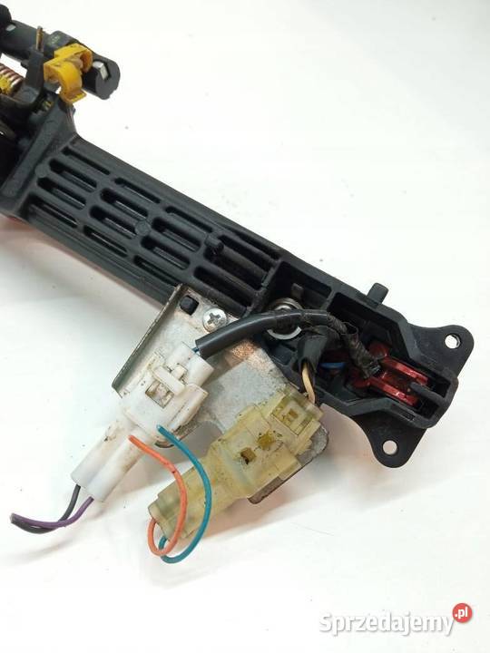 KLAMKA ZEWNĘTRZNA LEWA PRZÓD KEYLESS Suzuki Klamki sprzedam