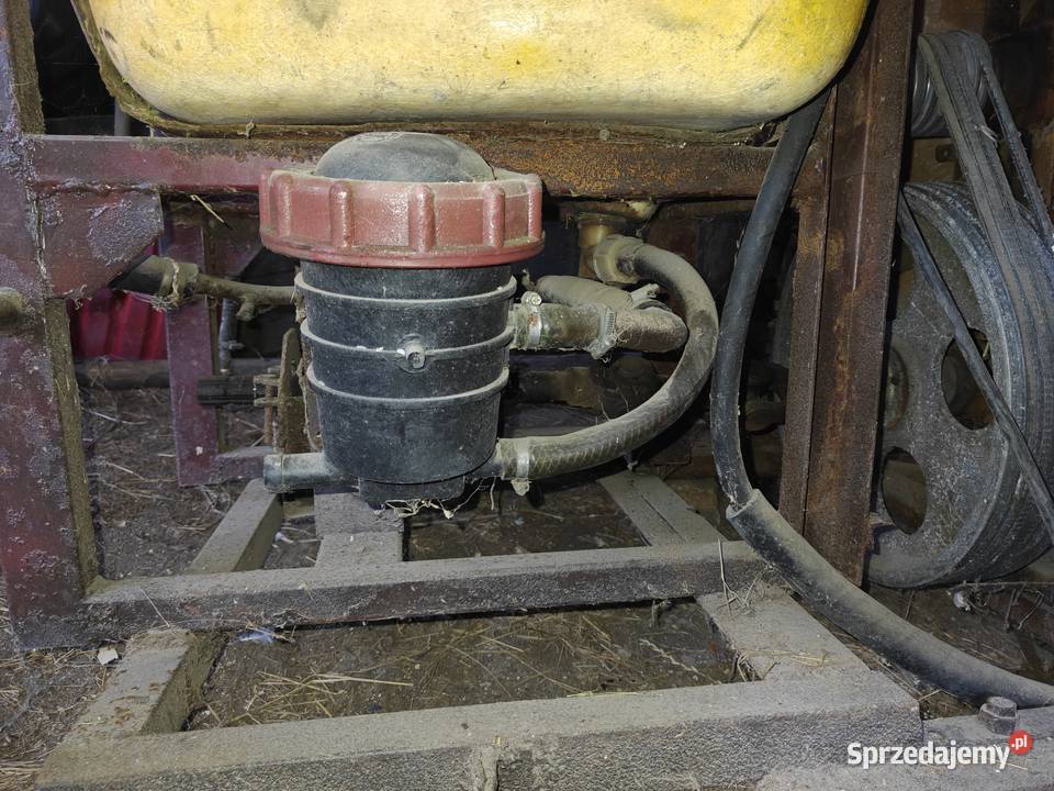 OPRYSKIWACZ SADOWNICZY DEXWAL 400L Garażowany Jasło
