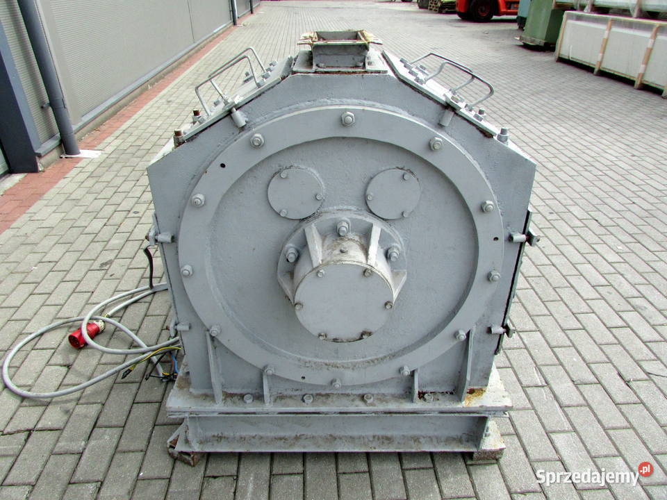 Młyn do zrębki rozdrabniania zboża StanDrew Mojusz