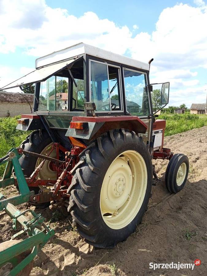 International 484 ciągnik rolniczy Napęd 2x4 Wyględów