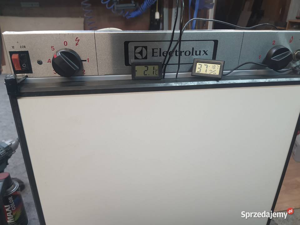 Lodówka absorpcyjna Elektrolux do kampera