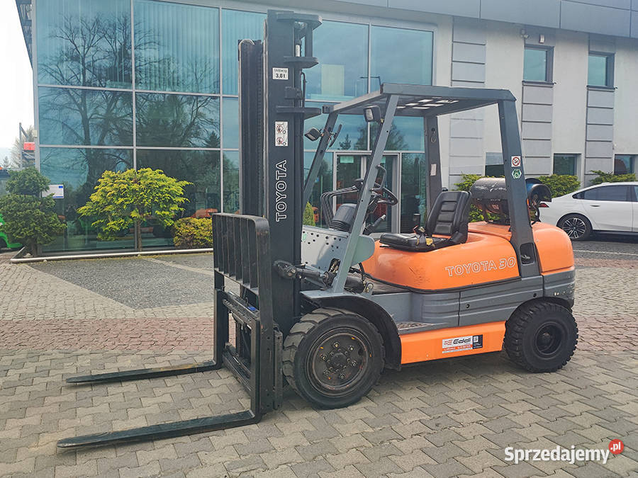 Wózek widłowy gazowy Toyota 026FGF30 3 tony Toyota małopolskie Kęty