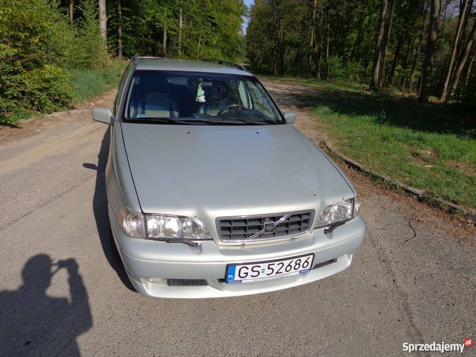 Volvo v70 25 tdi 140 7osobowy elektrochrom. lusterko wst. sprzedam