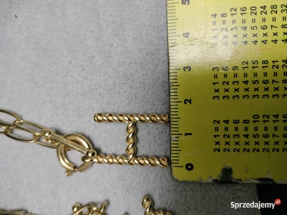 Łańcuszek z literką metalowy 1 sztuka biżuteria Choszczno