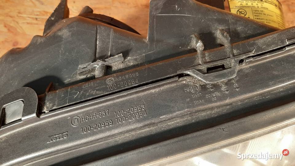 SUBARU OUTBACK III LIFT REFLEKTOR LAMPA LEWA osobowe Lampy przednie Nowy Tomyśl