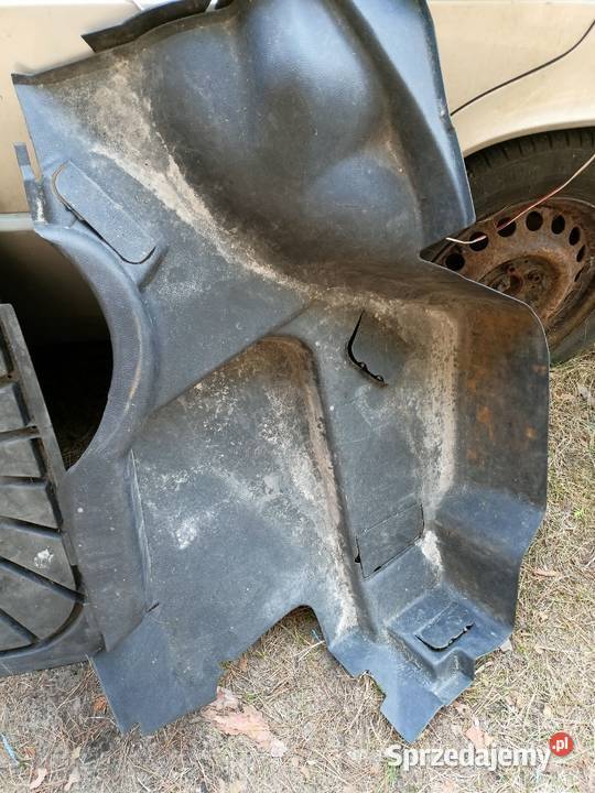 Mercedes W124 124 sedan wnęka boczna bagażnika Wyposażenie wnętrza Skarżysko-Kamienna