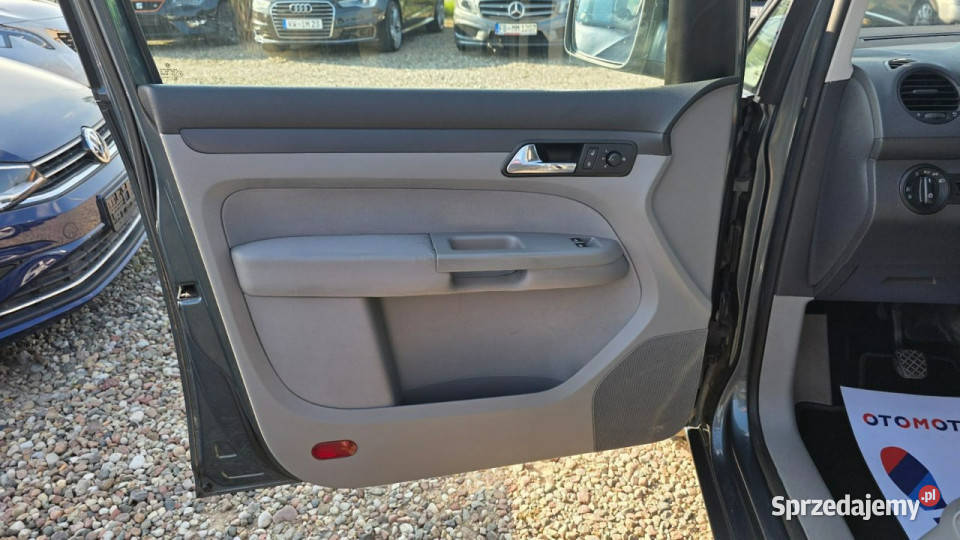 Volkswagen Caddy climatronic Life navi III 2004 Lębork sprzedam