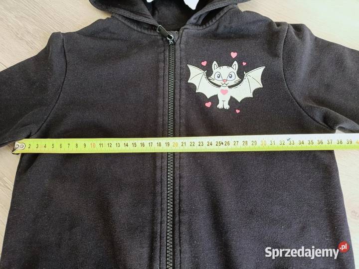 Bluza dziewczęca z kapturem czarna z wampirem Płock