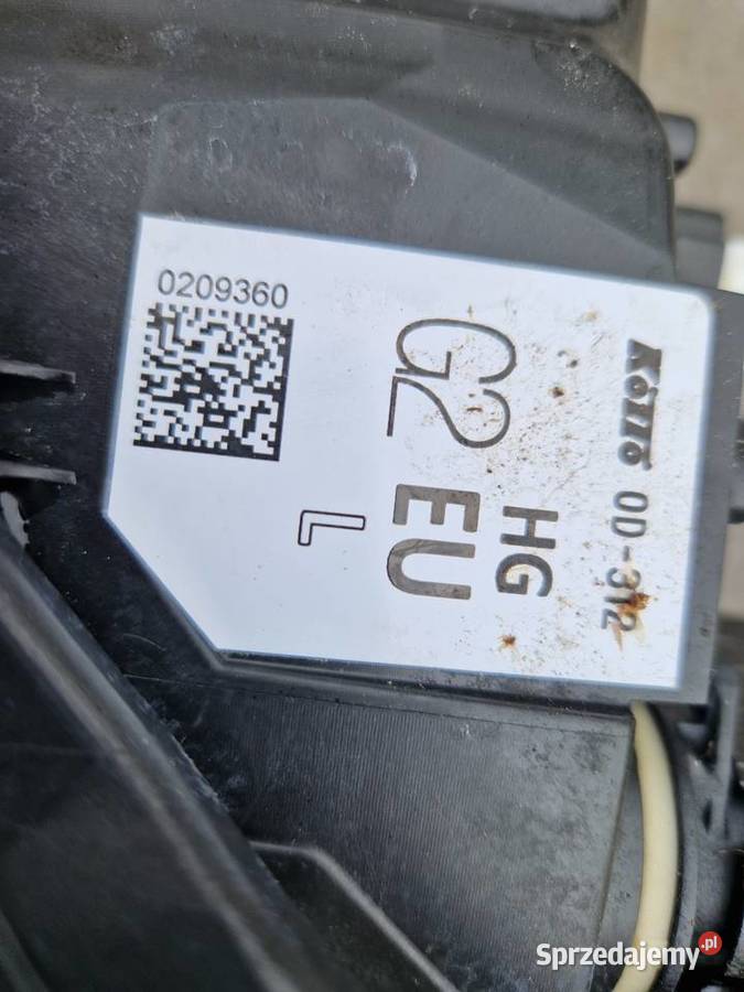 Toyota Yaris Cross reflektor FULL LED ORG EU KPL podkarpackie Mielec sprzedam