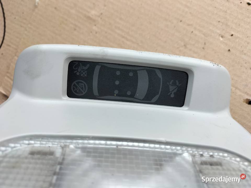 PEUGEOT 308 SW 308SW LAMPKA PODSUFITKI PRZEDNIA osobowe Kamień-Kolonia sprzedam