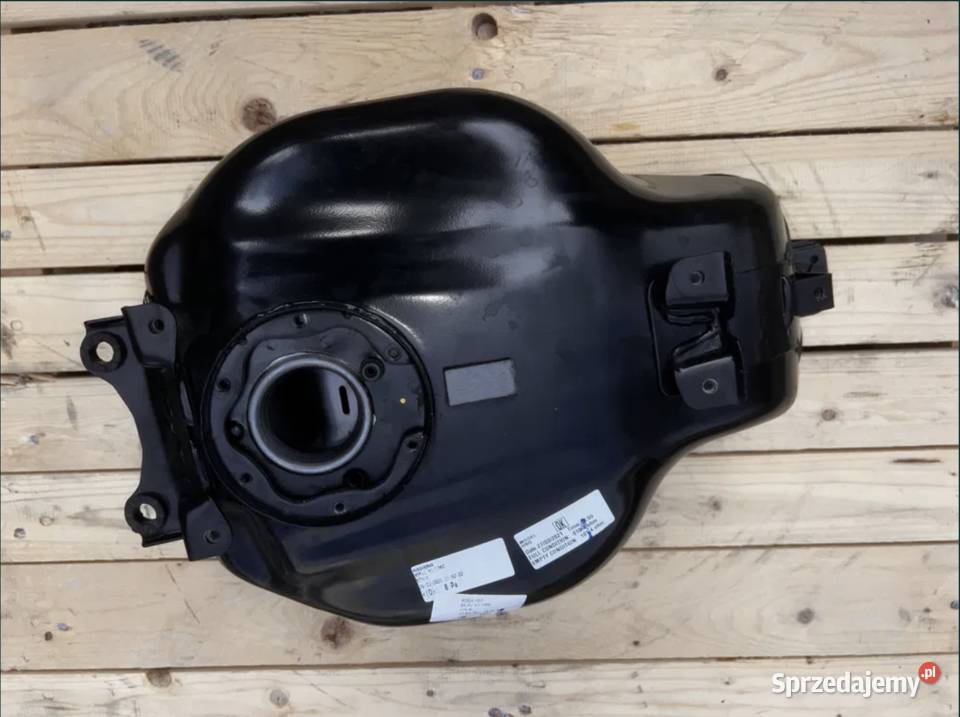 Zbiornik Husqvarna Svartpilen 125 Pozostałe